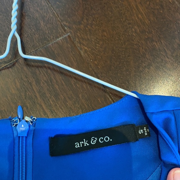 Ark & Co royal blue structured tie dress. Size 0 - Picture 4 of 8